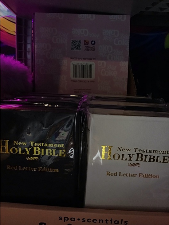 Accessories - New Testament Holy Bible Red Letter Edition - Black only left